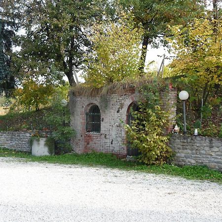 Agriturismo Maria Cristina Guest House Treiso Eksteriør bilde