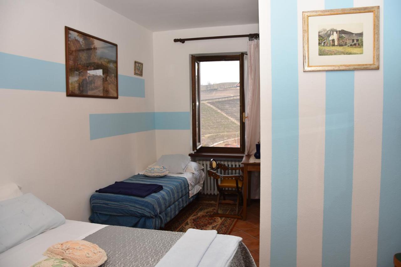 Agriturismo Maria Cristina Guest House Treiso Eksteriør bilde